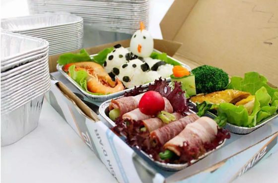 ซื้อ LK-T80 Food Container Punching Machine Automatic for Making Food Fish Pan Type online manufacture