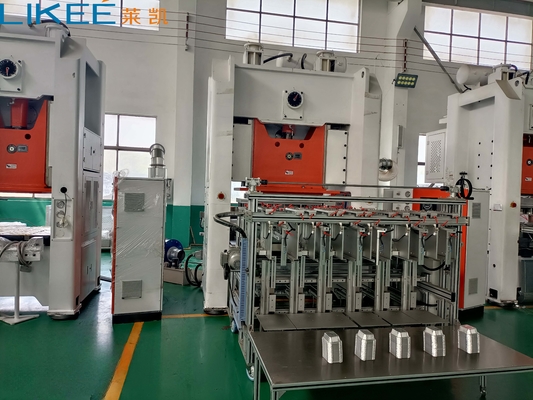 130Ton 5 ~ 6 ทาง เครื่องทําถังแผ่นอลูมิเนียมอัตโนมัติเต็ม