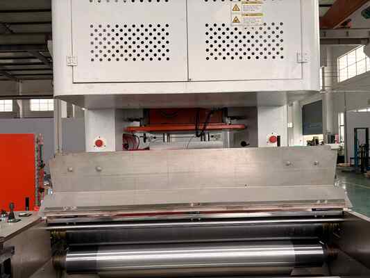 LK-T80 เครื่องบรรจุกระปุกอลูมิเนียมที่มีวงจรน้ํามันปิด ประหยัดน้ํามันย่อย