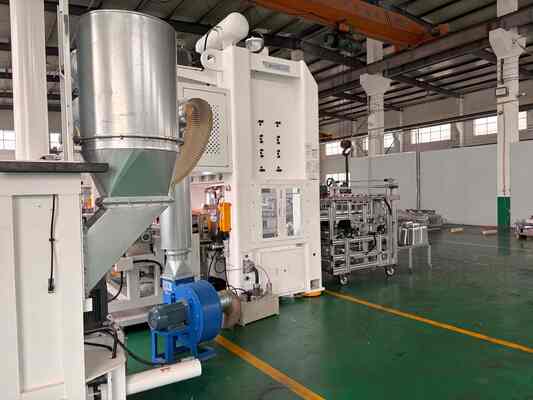 LK-T80 เครื่องผลิตแผ่นอลูมิเนียม ใช้งานต่อเนื่อง 24 / 7 ความจุ 80 ตันและควบคุม Mitsubishi PLC